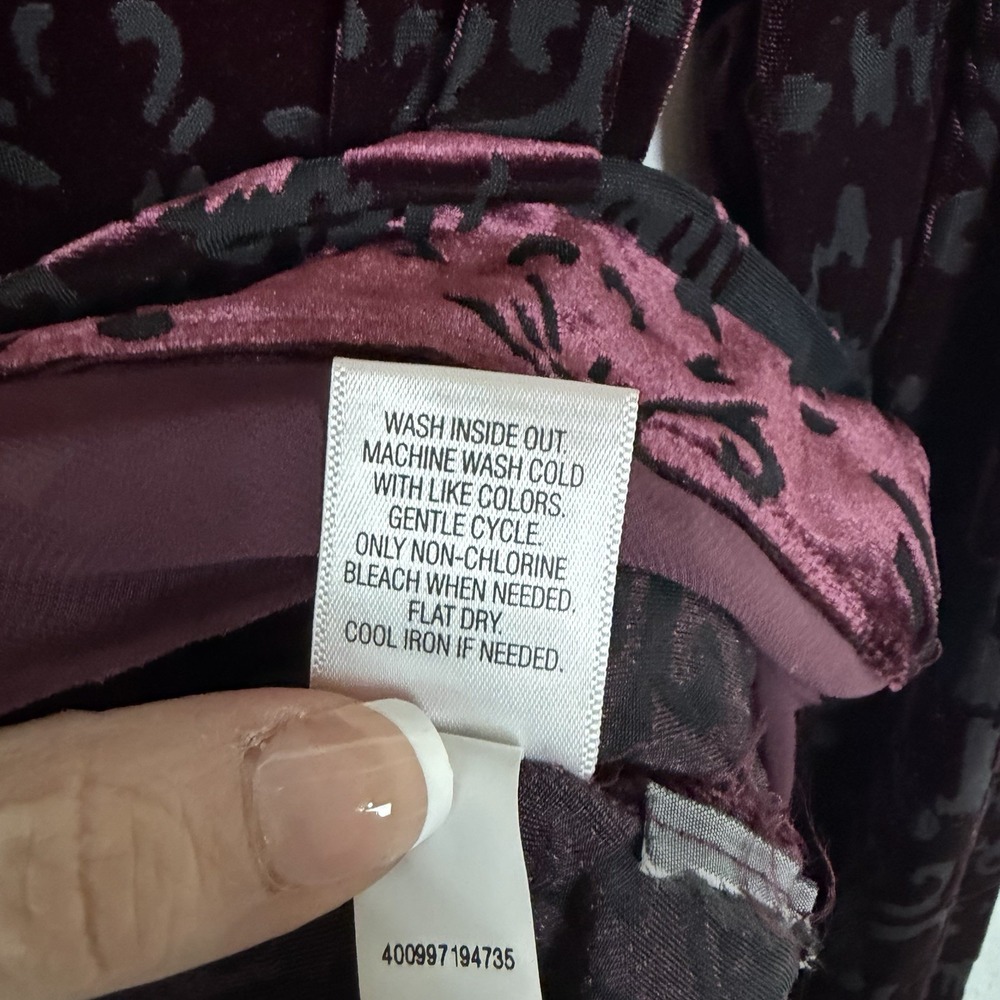 Simply Vera Wang Velvet Burnout Top SZ L Wine Color Sheer Whimsigoth Dark Fairy - Picture 12 of 14